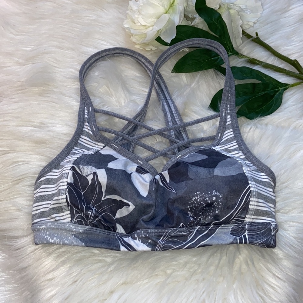 Athleta Gray Floral Strappy Front Sports Bra. Size XS